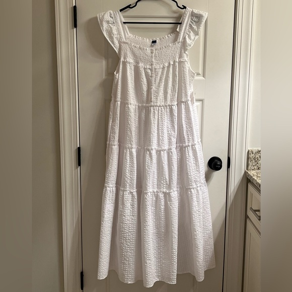 OLD Navy White Smocked Women's Dress - Picture 7 of 9